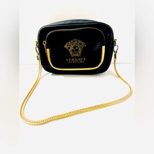 ✨💎 Versace Parfums Vanity Bag Gold Medusa Front Logo With Free Chain Strap